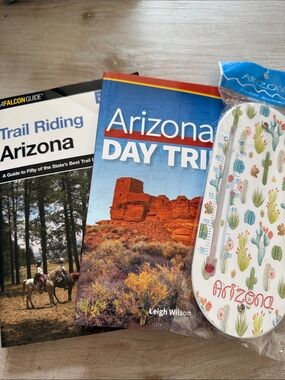 Arizona gift set - two books and a thermometer
